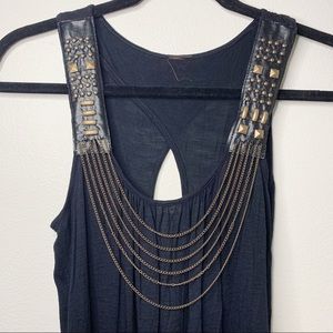 Black Sleeveless Top w/ Chain Accent - Small